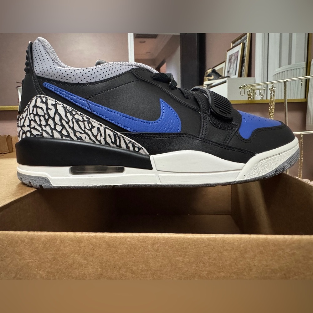 Jordan Legacy 312 low Royal blue